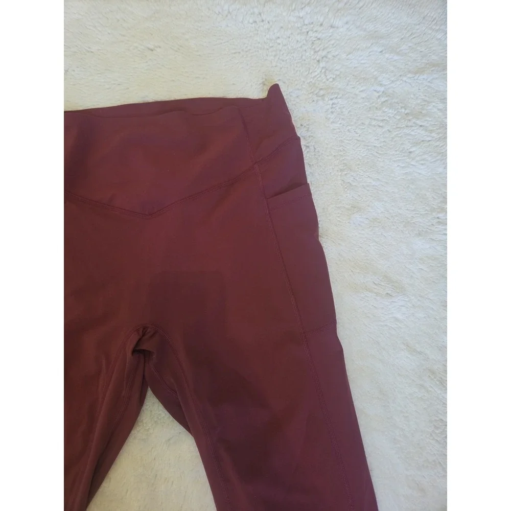 Halara Womens High Waisted Scrunch Butt Pockets Leggings Burgundy Crop Large